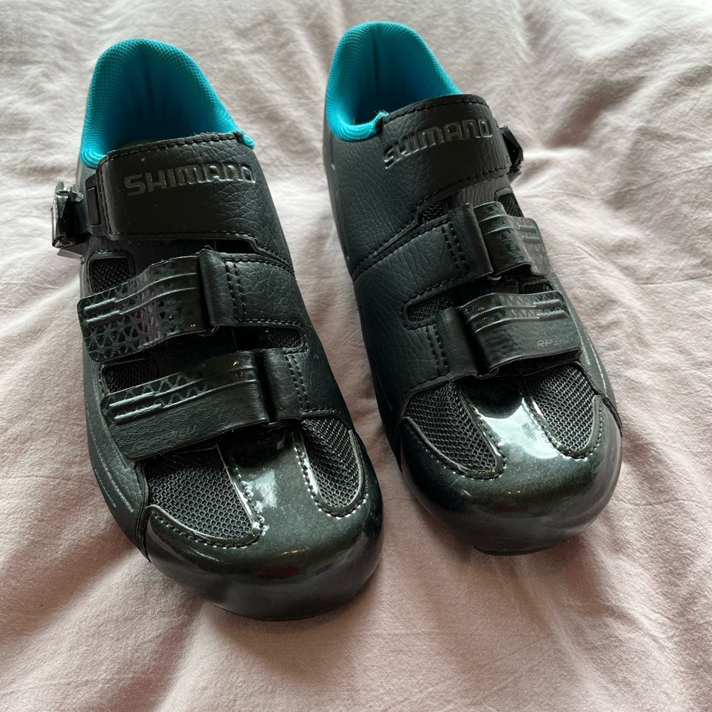 Shimano women’s RP3W bicycle shoes